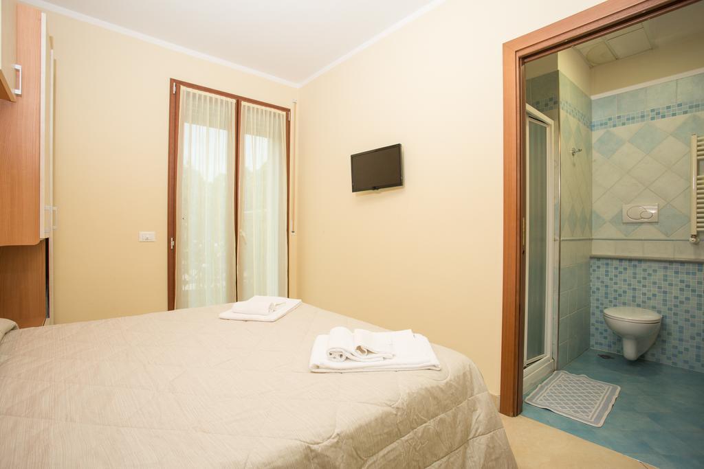 Albergo Ristorante Pozzi Bellaria-Igea Marina Exterior photo